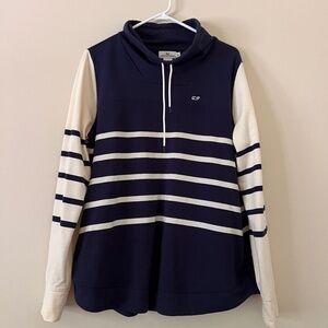 Vineyard Vines sweatshirt